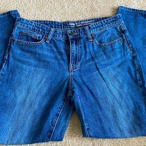 Good condition Gap Sexy Boyfriend Fit jeans size 28